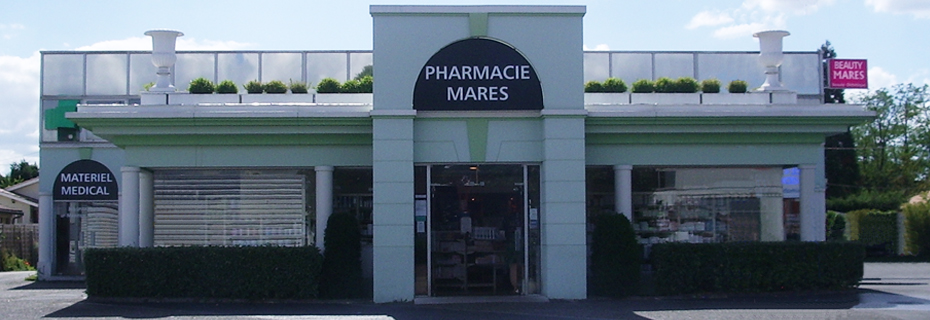 la devanture de la Pharmacie Marès de Bègles